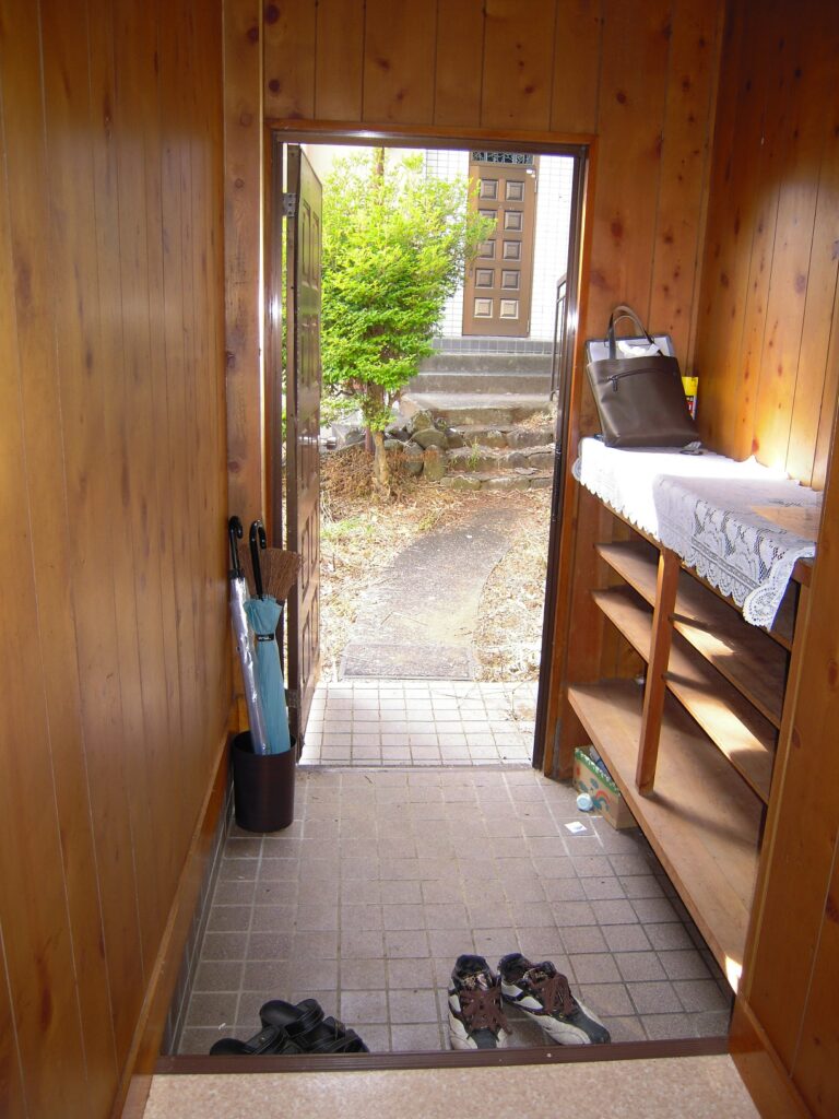 ★玄関（中→外）