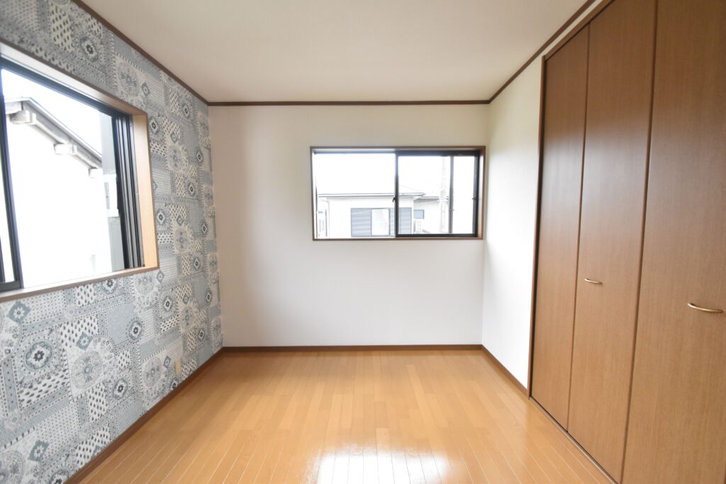 ★2階洋室6帖①