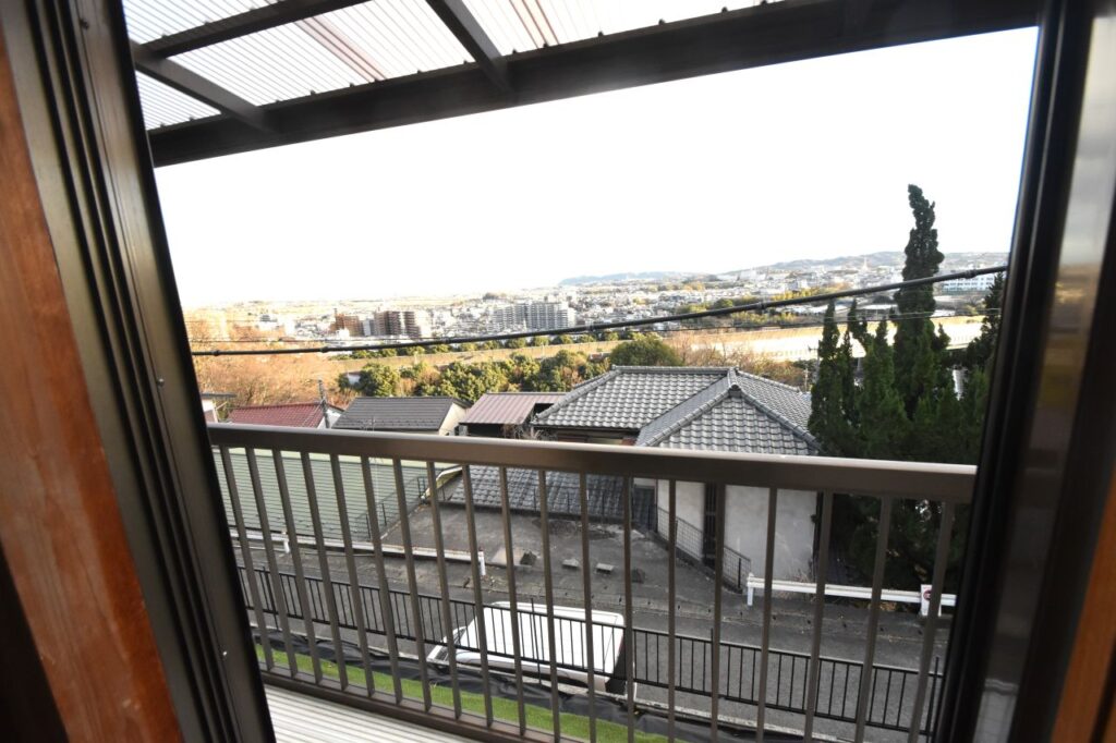 ★2階和室6帖（ウッドカーペット）からの眺望①