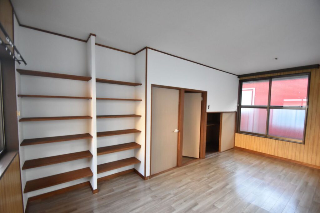 ★2階洋室9.5帖③