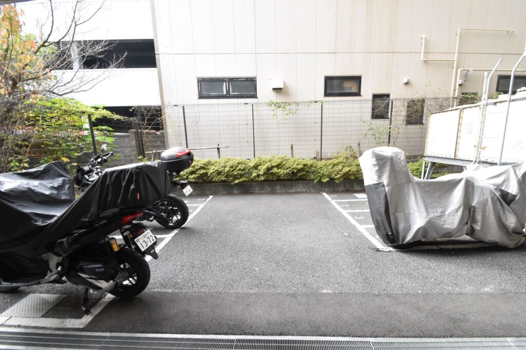 ★バイク置場